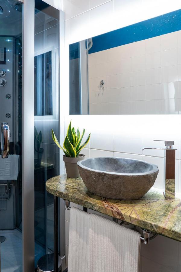 Varese Suites Exterior foto