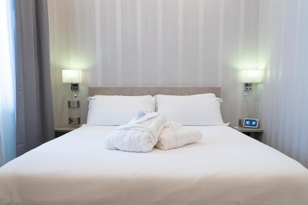 Varese Suites Exterior foto