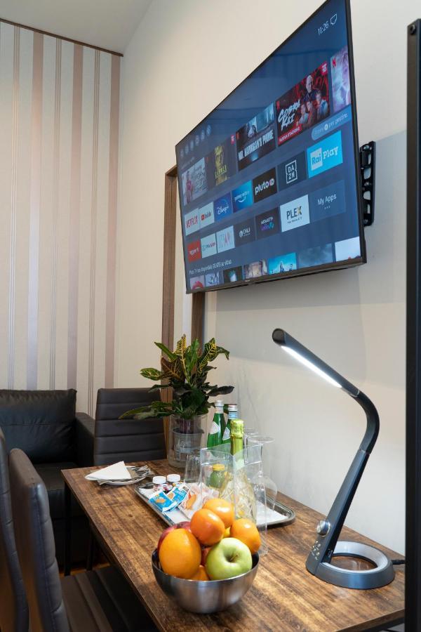 Varese Suites Exterior foto
